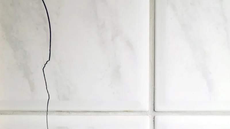 مشکلات ساختاری دیوار پایه