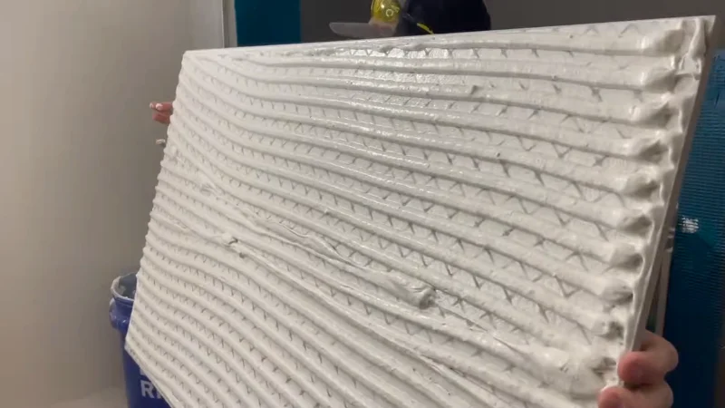  ویژگی‌های کلیدی یک چسب اسلب با کیفیت بالا